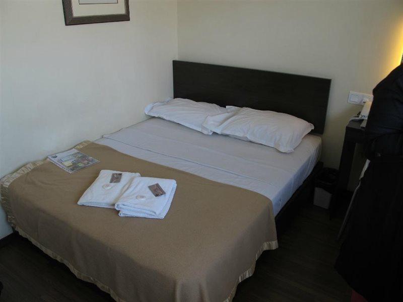 So Hotel George Town Exterior photo