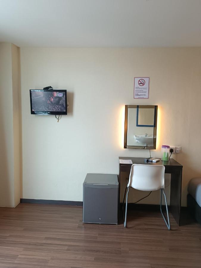 So Hotel George Town Exterior photo