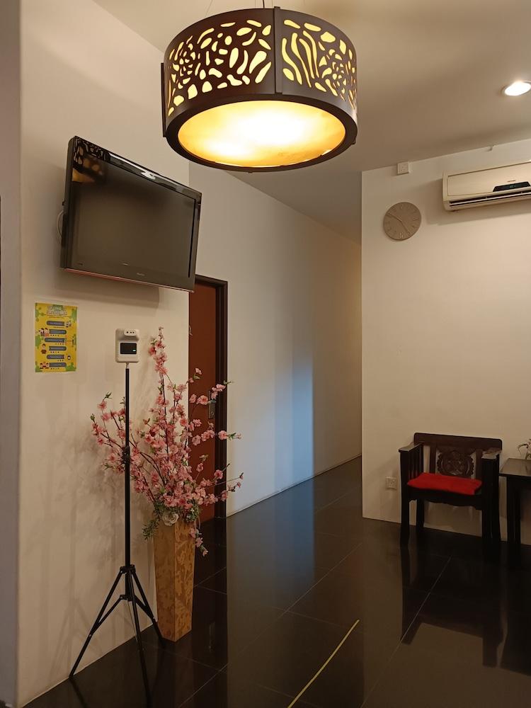 So Hotel George Town Exterior photo